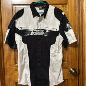 Harley Davidson men’s large tall button down ( snaps) short sleeve shirt